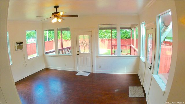 600 Williams Street, Waxahachie, TX 75165