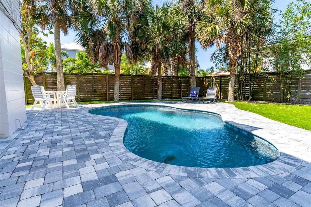 Image 3 of property listing at 602 S ATLANTIC AVENUE, New Smyrna Beach, FL 32169