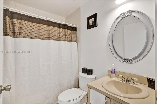 13780 SW 160th Ter, Miami, FL 33177