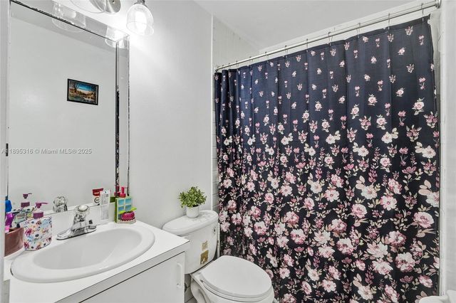 13780 SW 160th Ter, Miami, FL 33177