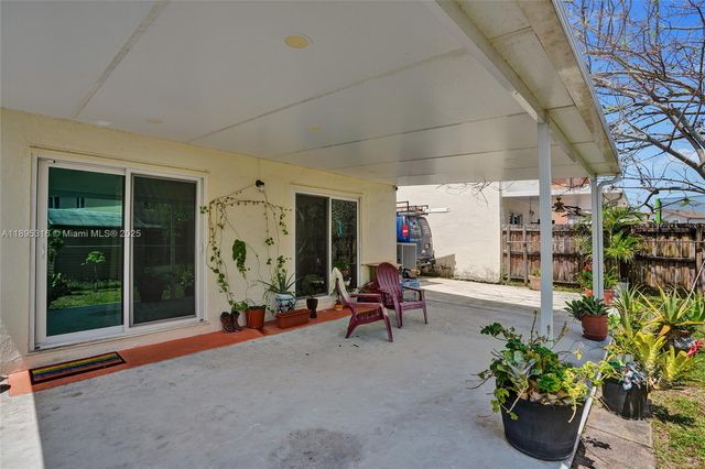 13780 SW 160th Ter, Miami, FL 33177