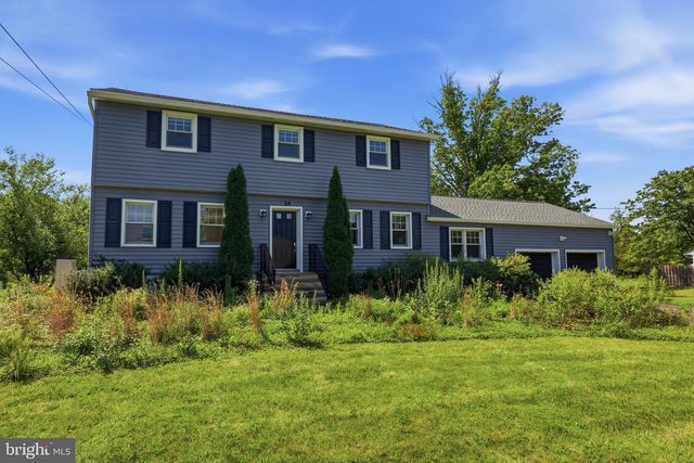 34 WOOSAMONSA RD, Pennington, NJ 08534