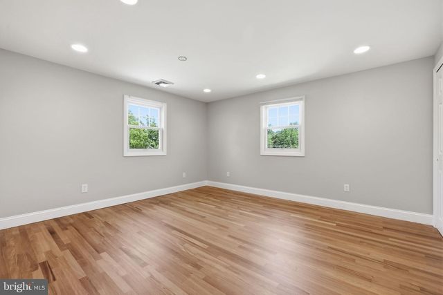 34 WOOSAMONSA RD, Pennington, NJ 08534