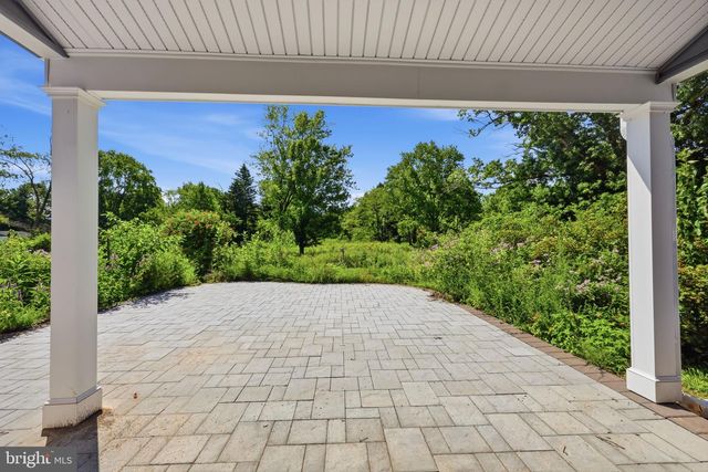 34 WOOSAMONSA RD, Pennington, NJ 08534
