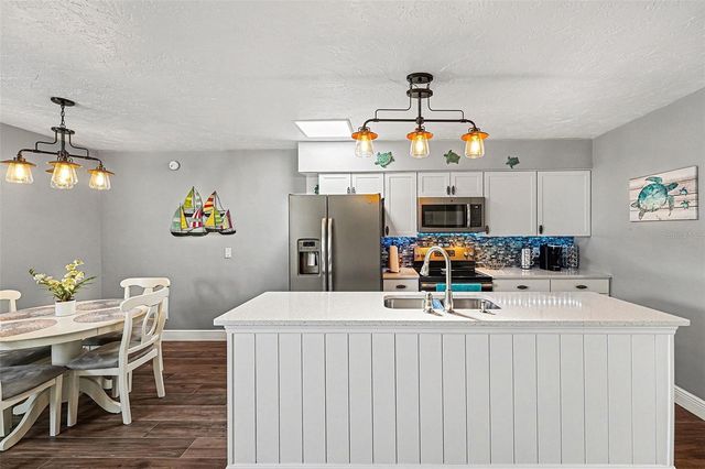 250 ROSERY ROAD NW 219, Largo, FL 33770