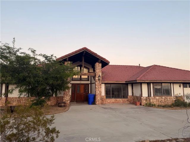 19055 Majela, Apple Valley, CA 92307