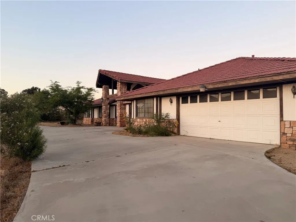 19055 Majela, Apple Valley, CA 92307