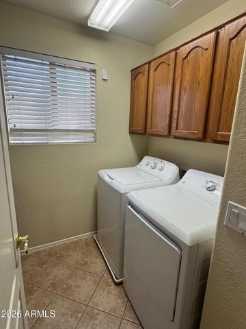 5313 E HILTON Avenue, Mesa, AZ 85206