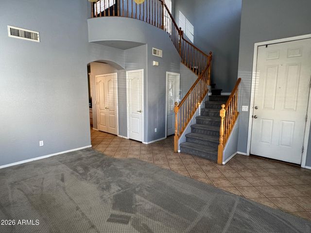 5313 E HILTON Avenue, Mesa, AZ 85206