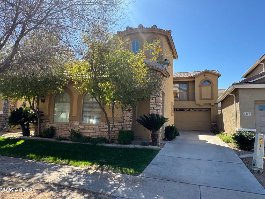 5313 E HILTON Avenue, Mesa, AZ 85206