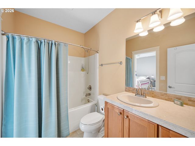 12491 Se VERLIE St, Happy Valley, OR 97086