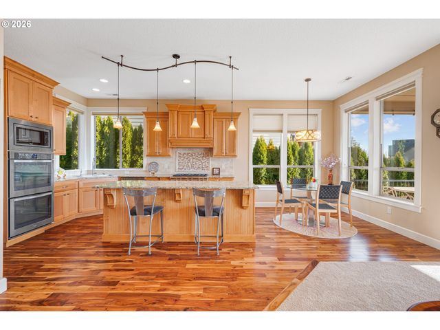 12491 Se VERLIE St, Happy Valley, OR 97086