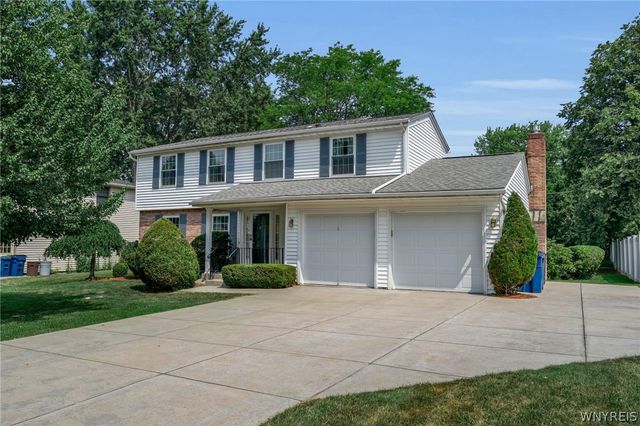 128 Old Farm Circle, Amherst, NY 14221