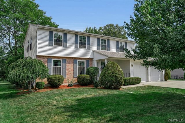 128 Old Farm Circle, Amherst, NY 14221
