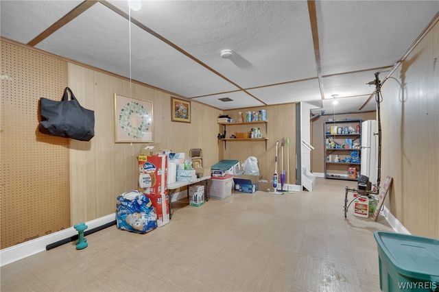 128 Old Farm Circle, Amherst, NY 14221