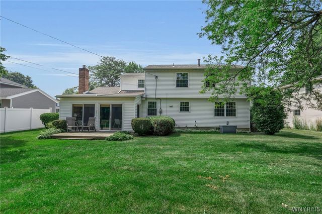 128 Old Farm Circle, Amherst, NY 14221