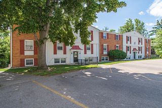 714 Garland Circle E, Kalamazoo, MI 49008