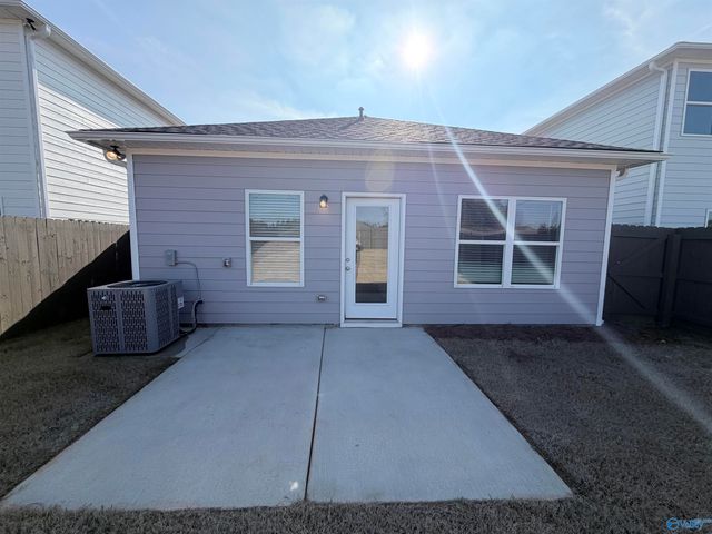 6210 Taramore Lane, Huntsville, AL 35806