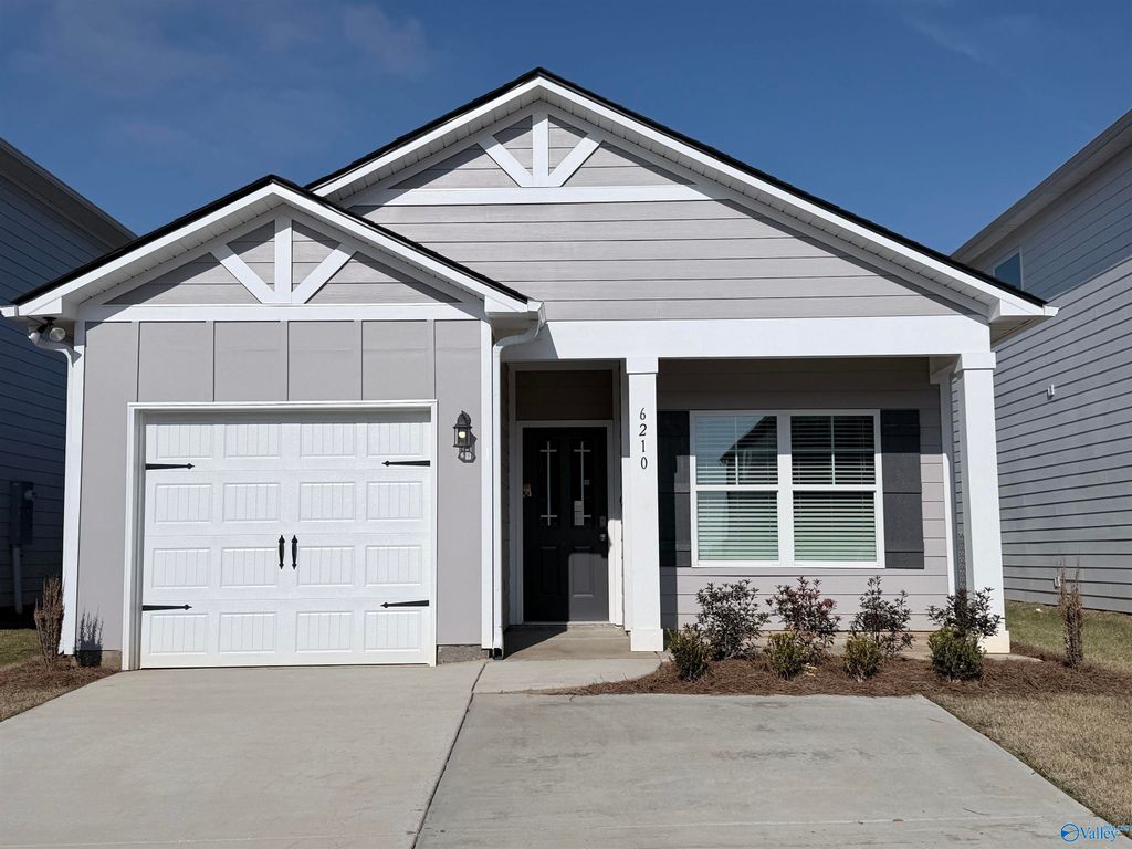 6210 Taramore Lane, Huntsville, AL 35806