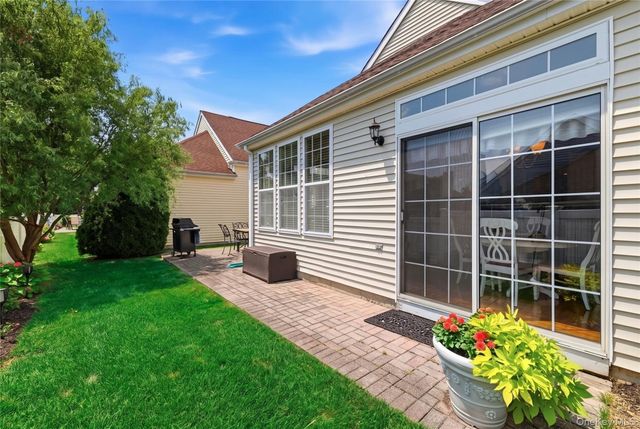 581 Leisure Drive, Ridge, NY 11961