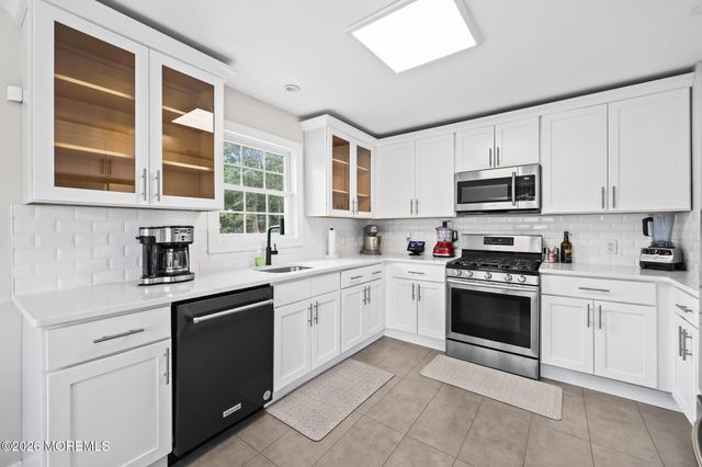 16 Jackson Terrace, Freehold, NJ 07728