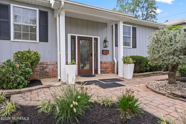 16 Jackson Terrace, Freehold, NJ 07728