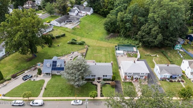 16 Jackson Terrace, Freehold, NJ 07728