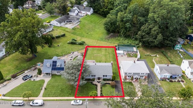 16 Jackson Terrace, Freehold, NJ 07728