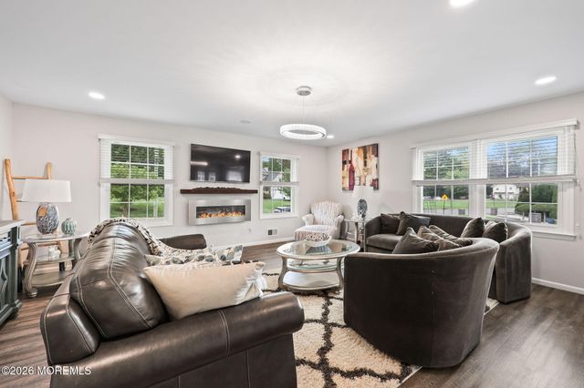 16 Jackson Terrace, Freehold, NJ 07728