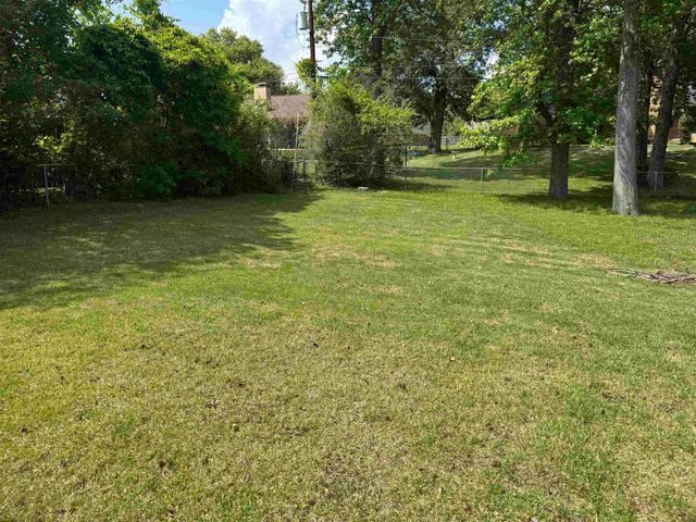 1508 Woodway, Gilmer, TX 75644