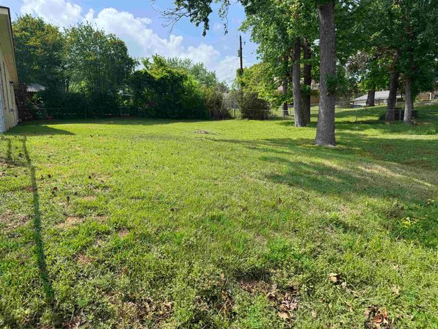 1508 Woodway, Gilmer, TX 75644