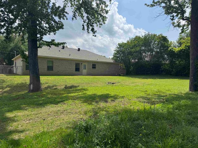 1508 Woodway, Gilmer, TX 75644
