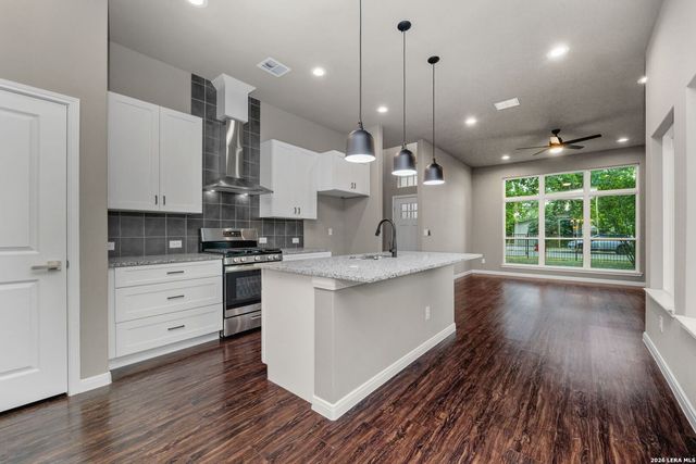 1243 W HARLAN AVE, San Antonio, TX 78211