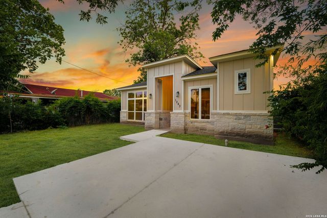 1243 W HARLAN AVE, San Antonio, TX 78211