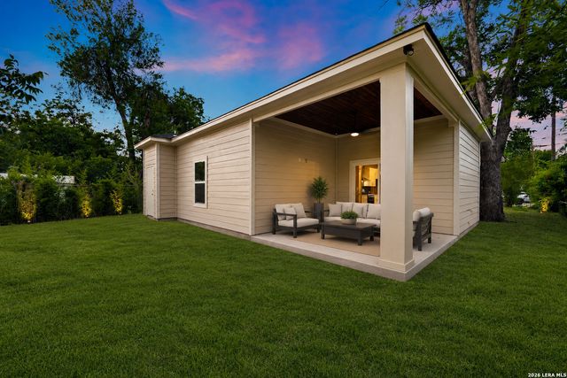 1243 W HARLAN AVE, San Antonio, TX 78211