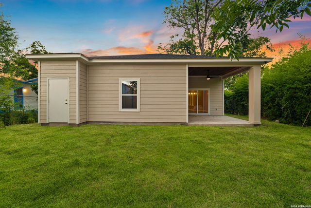 1243 W HARLAN AVE, San Antonio, TX 78211