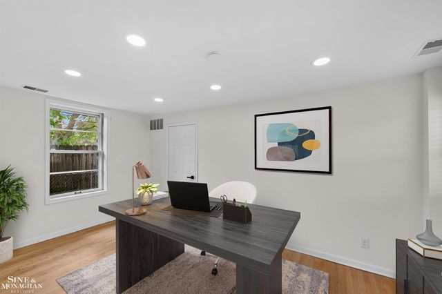 16350 Mack Avenue, Grosse Pointe Park, MI 48230