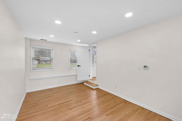 16350 Mack Avenue, Grosse Pointe Park, MI 48230