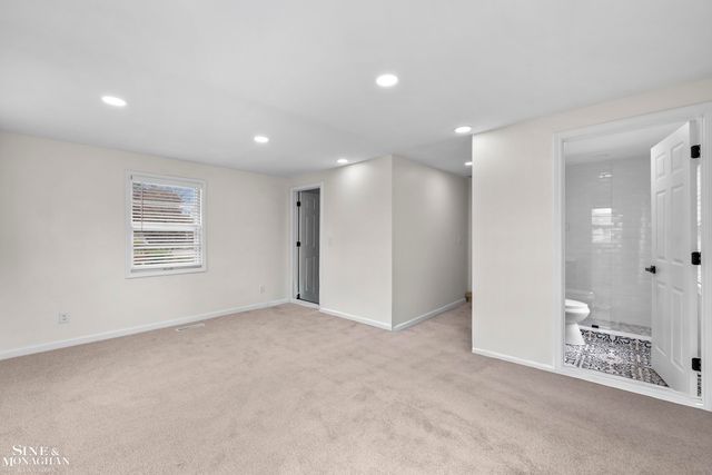 16350 Mack Avenue, Grosse Pointe Park, MI 48230