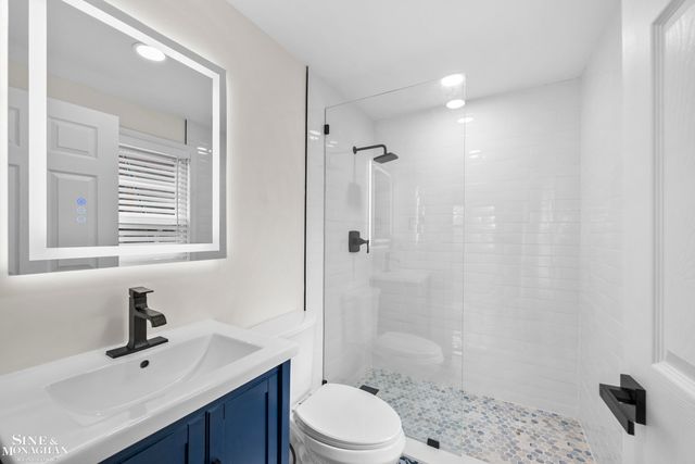 16350 Mack Avenue, Grosse Pointe Park, MI 48230