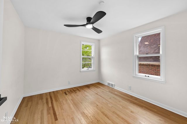 16350 Mack Avenue, Grosse Pointe Park, MI 48230