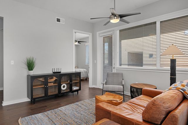 200 Manufacturers Road Apt 445, Chattanooga, TN 37405