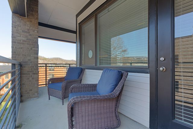 200 Manufacturers Road Apt 445, Chattanooga, TN 37405