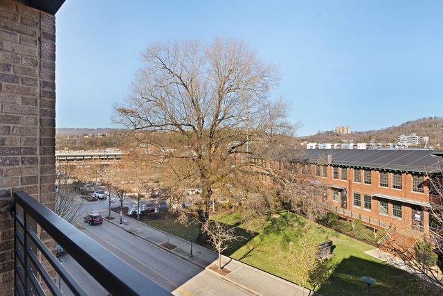 200 Manufacturers Road Apt 445, Chattanooga, TN 37405