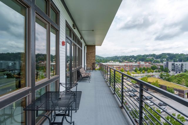 200 Manufacturers Road Apt 445, Chattanooga, TN 37405