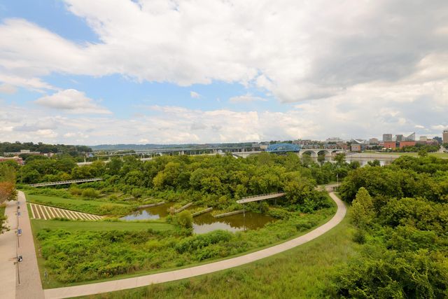 200 Manufacturers Road Apt 445, Chattanooga, TN 37405