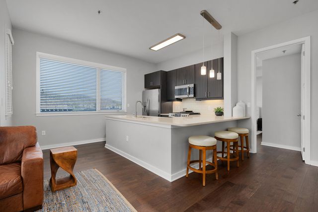 200 Manufacturers Road Apt 445, Chattanooga, TN 37405