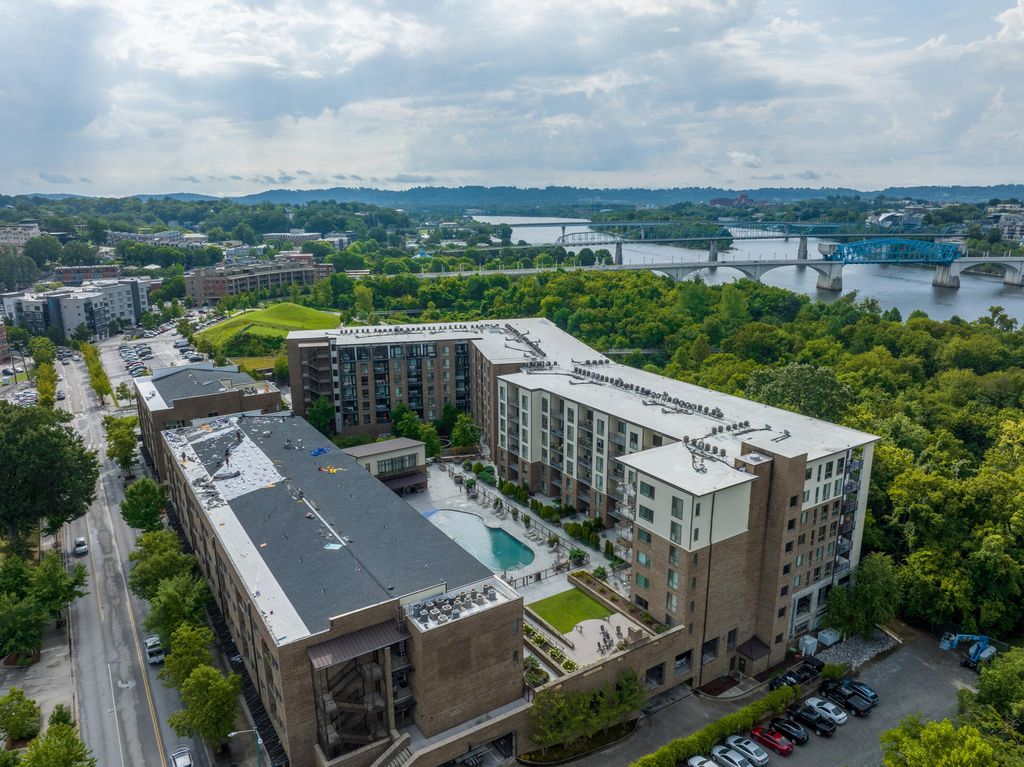 200 Manufacturers Road Apt 445, Chattanooga, TN 37405