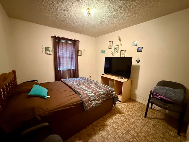 402 N Ferguson Street, Hope, AR 71801