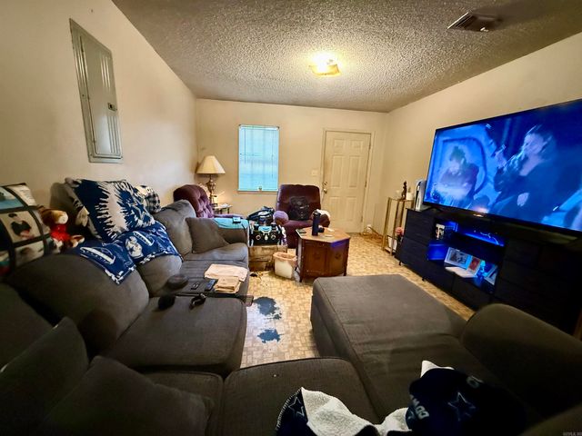 402 N Ferguson Street, Hope, AR 71801